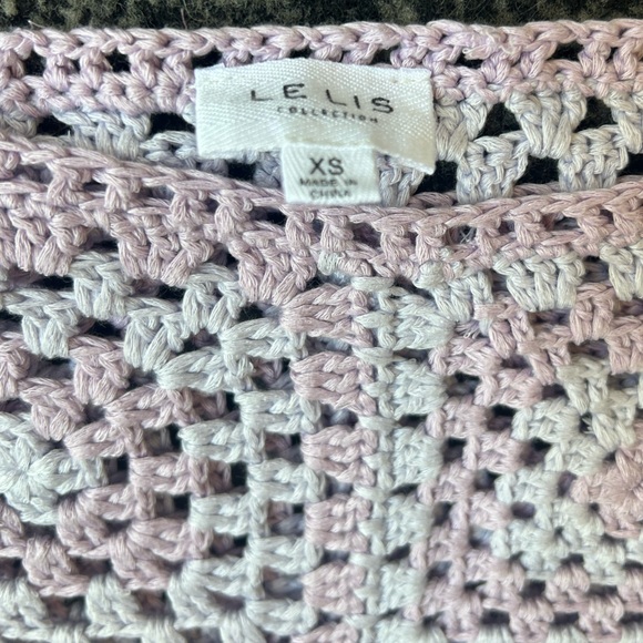 LE LIS Crochet Long Sleeve Cropped Sweater - Picture 4 of 6